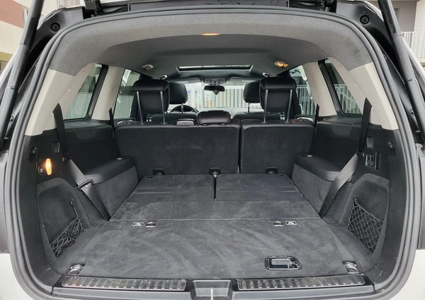 Mercedes-Benz GL cena 169900 przebieg: 24817, rok produkcji 2016 z Warszawa małe 704
